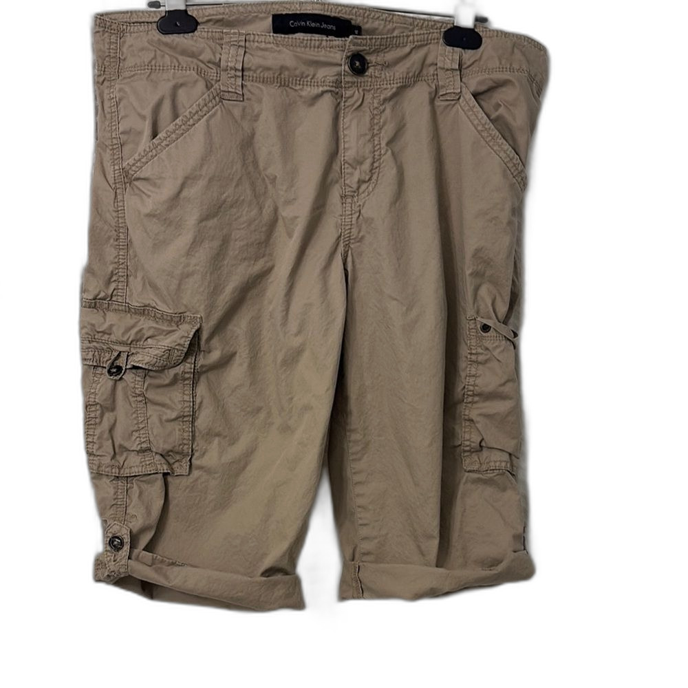 Calvin Klein Women's Beige Cargo Shorts Size 12